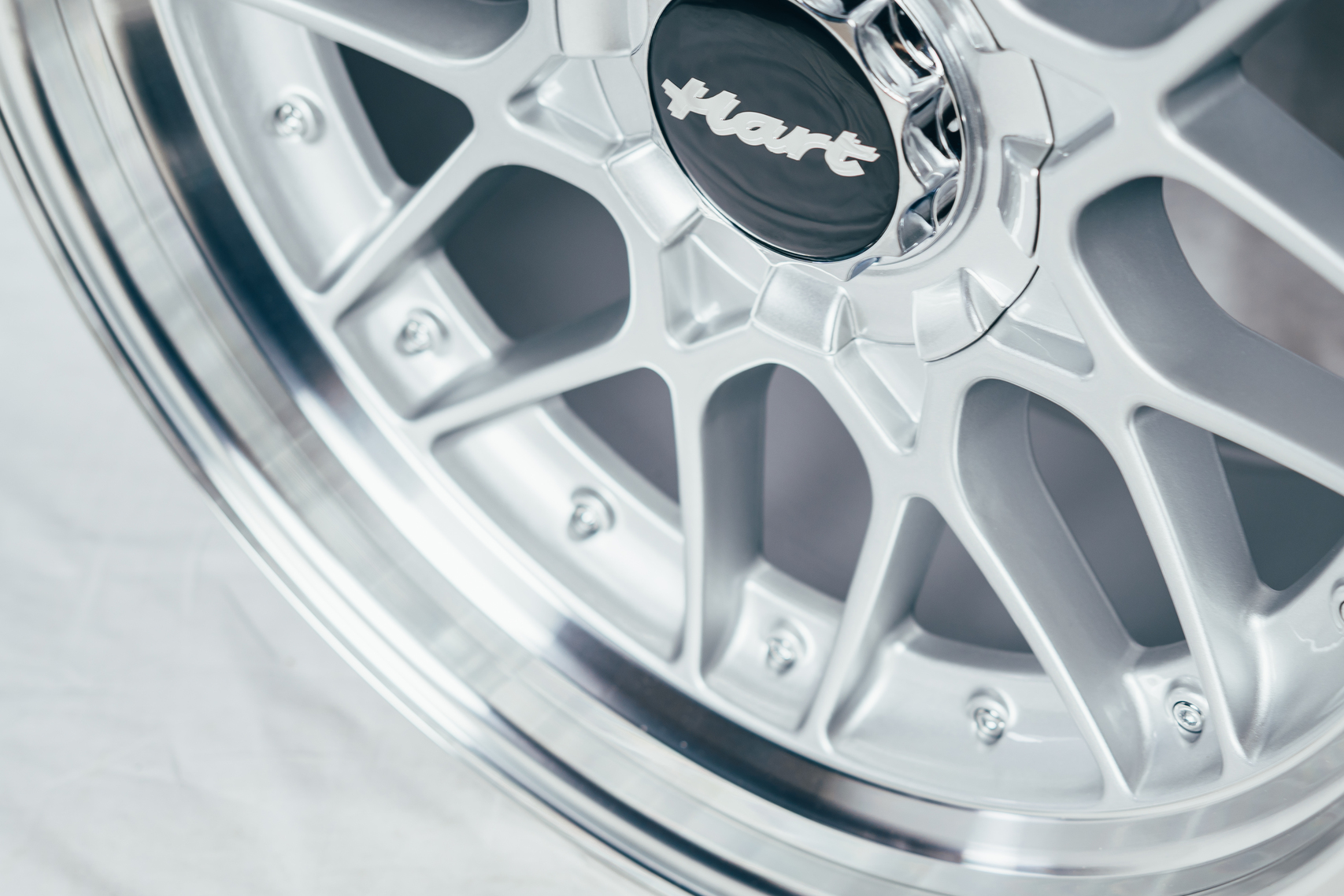 DSC02559 HART HR83, R18, 5X114.3/120, 2 Widths, 2 Colors